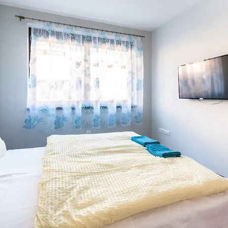 Apartment Alma Apartman *